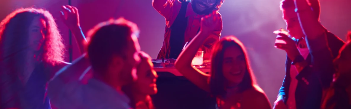 Best Nightlife in Anaheim: Top Bars, Lounges & Late-Night Spots